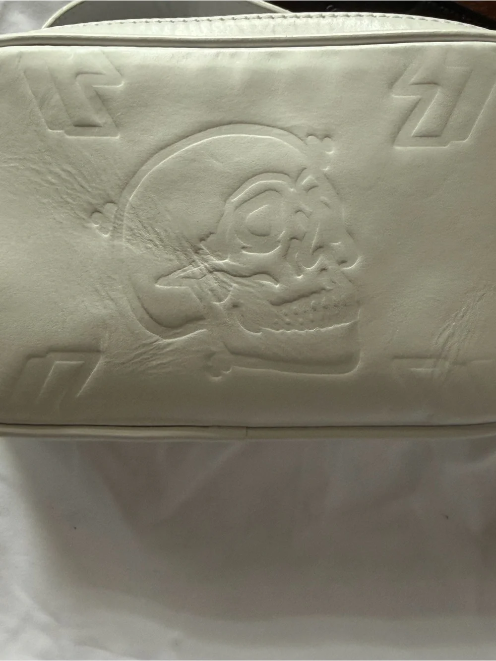 Philipp Plein White Leather Embossed Skull Wristlet NWT Crystal Strap